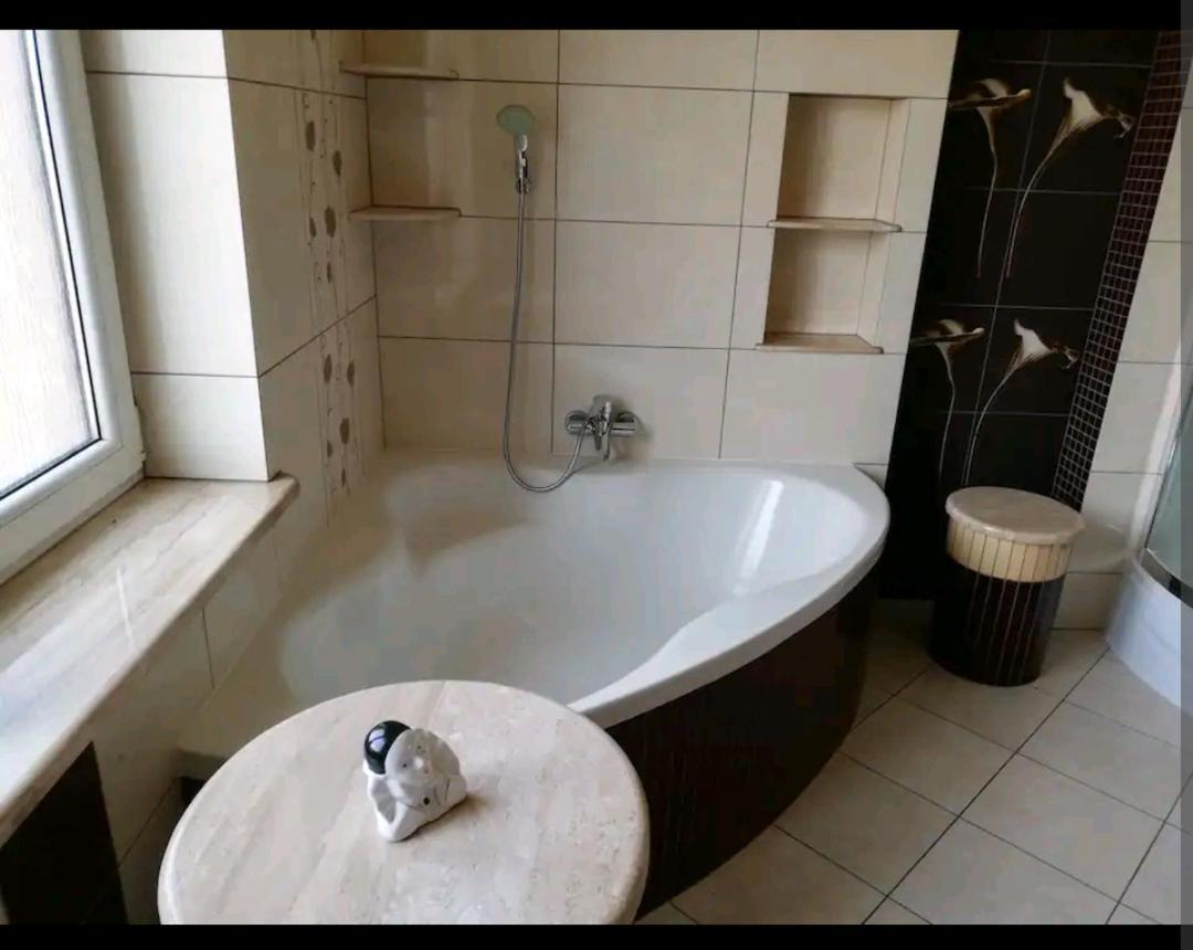 Apartament w domu z kominkiem i ogrodem Reda Zewnętrze zdjęcie